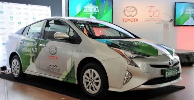 Toyota Apresenta Primeiro Protótipo De Veículo Híbrido Flex Do Mundo - 1