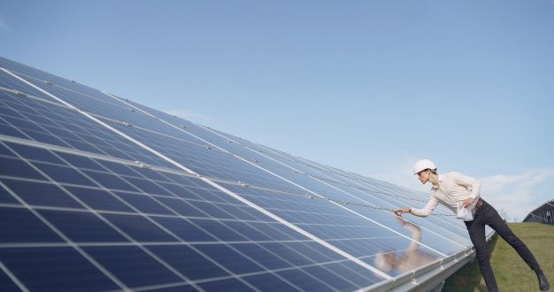 Setor Solar Fotovoltaico Bate Recordes No Brasil - 1